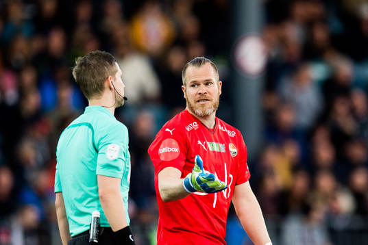 Goalkeeper Espen Bugge Pettersen of Strømsgodset