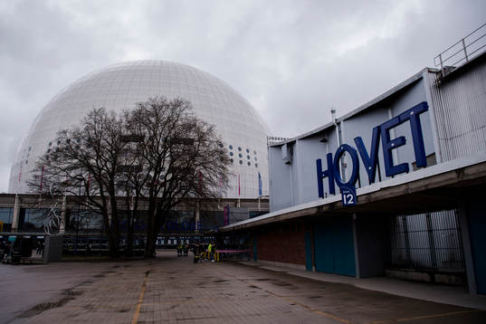 Exteriör vy av Ericsson Globe och Hovet