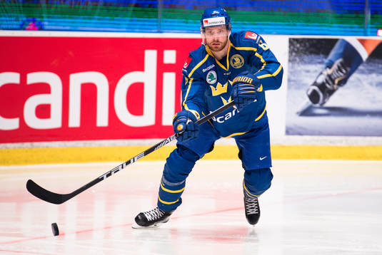 Sveriges Adam Larsson