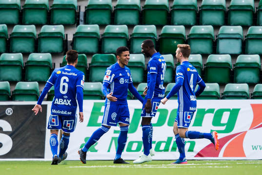 Sundsvalls Romain Gall jublar med Juan Jose Ciercoles