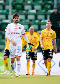 Elfsborgs målvakt Kevin Stuhr Ellegaard och Jon Jönsson