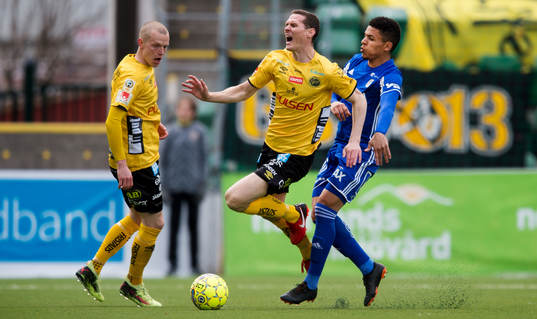 Elfsborgs Jon Jönsson och Sundsvalls Romain Gall