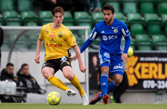 Elfsborgs Simon Olsson och Sundsvalls Christian Rubio