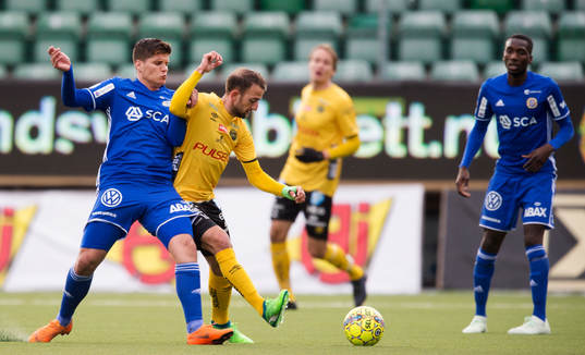 Sundsvalls David Batanero och Elfsborgs Robert Gojani