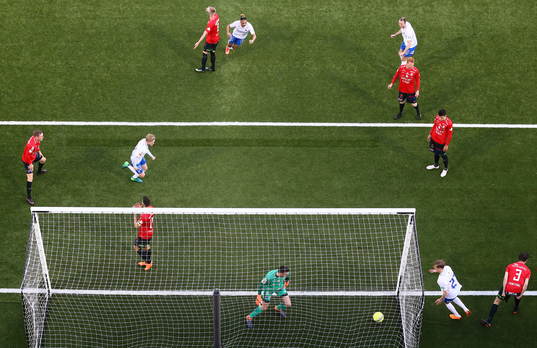 Mål 2-1 av Norrköpings Kalle Holmberg