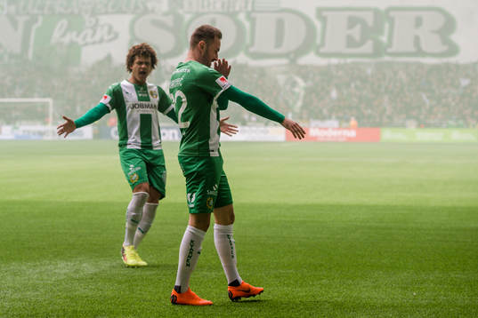 Hammarbys Muamer Tankovic jublar