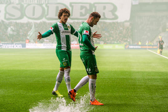 Hammarbys Muamer Tankovic jublar