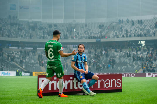 Hammarbys Jiloan Hamad och Djurgårdens Kevin Walker  deppar