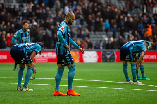 Djurgårdens Yura Movsisyan deppar