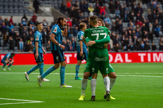 Hammarbys Neto Borges och Mats Solheim jublar