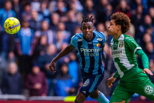 Djurgårdens Philana Tinotenda Kadewere och Hammarbys Neto