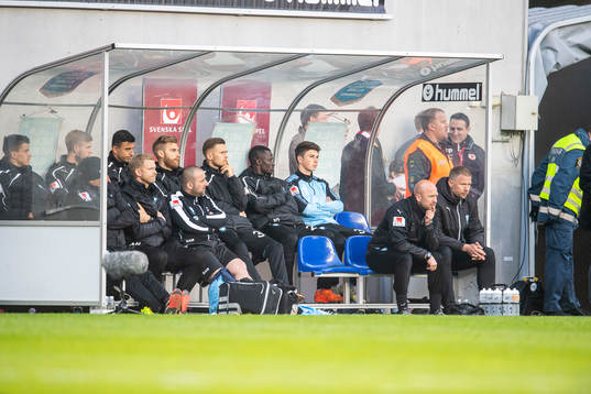 Deppiga miner på Malmö FFs bänk