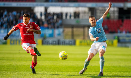 Kalmars Herman Hallberg och Malmö FFs Mattias Svanberg