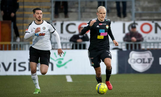 Örebros Simon Amin och Dalkurds Henrik Löfkvist