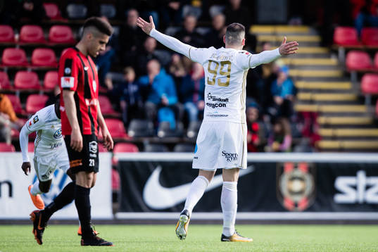 Östersunds Dino Islamovic jublar