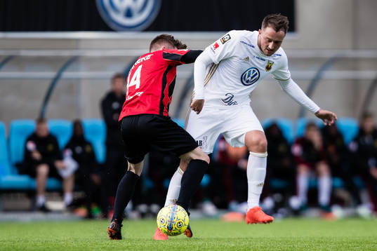 Östersunds Smajl Suljevic och Brommapojkarnas Rasmus Alm