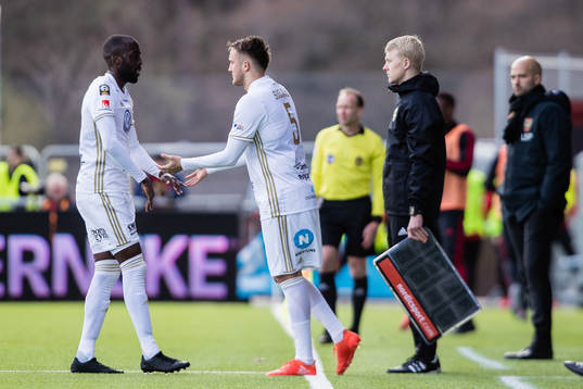 Östersunds Smajl Suljevic byts in mot Ronald Mukiibi