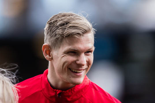 Brommapojkarnas Fritiof Björkén innan fotbollsmatchen i
