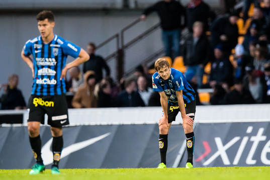 Sirius Oscar Pehrsson (m) deppar med Mauricio Albornoz (v)