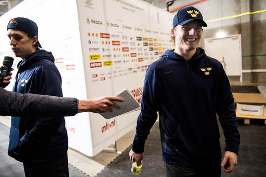 Sveriges Lias Andersson i mixed zone