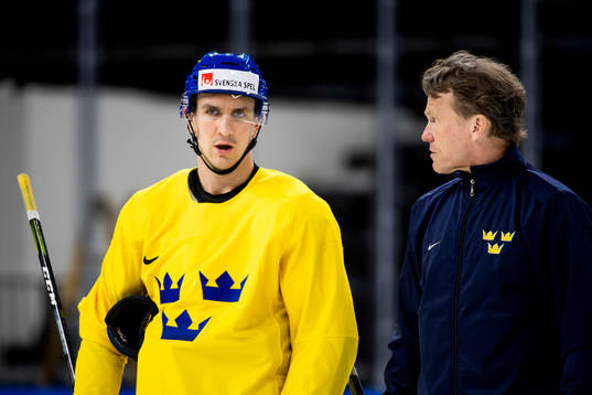 Mikael Backlund och assisterande tränare Johan Garpenlöv