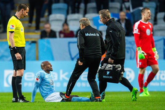 Malmö FFs Fouad Bachirou får vård