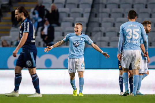 Malmö FFs Oscar Lewicki  jublar