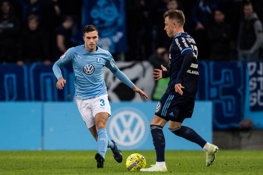 Malmö FFs Egzon Binaku och Djurgårdens Felix Beijmo