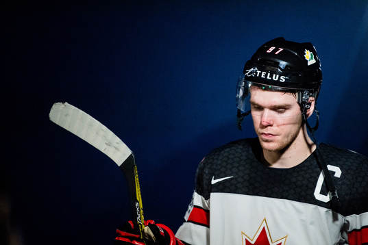 Bläddra bland fler bilder av Ice Hockey, World Championships, day 1, USA - Canada