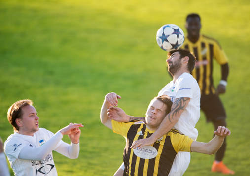 IFK Hässleholms Filip Ranmo i matchen i division 2 mellan