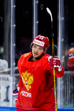 Rysslands Artyom Anisimov jublar