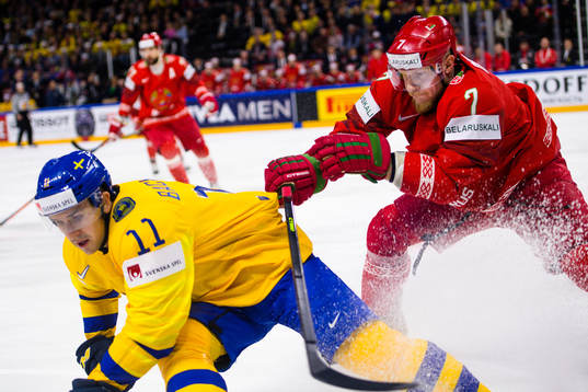SverigesMikael Backlund och Vitrysslands Vladimir Denisov