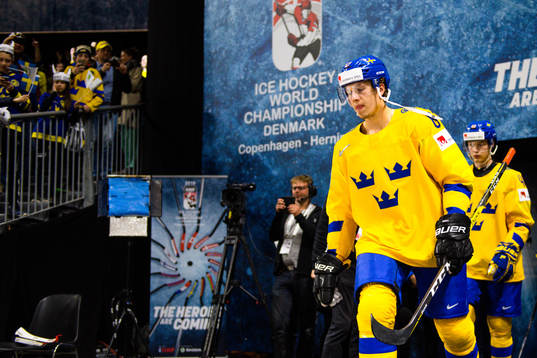 Sveriges Rickard Rakell före  ishockeymatchen mellan