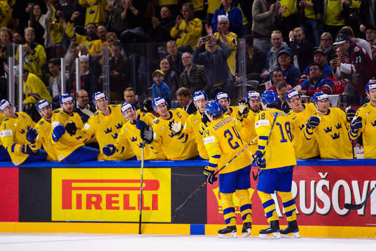 Sveriges Lias Andersson jublar
