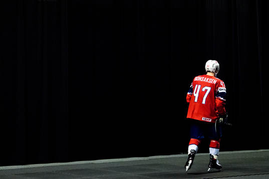 Bläddra bland fler bilder av Ice Hockey, World Championships, day 2, Norway - Latvia