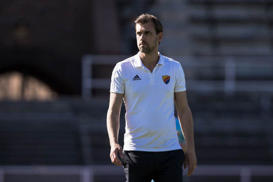 Djurgårdens tränare Joel Ridez innan fotbollsmatchen i