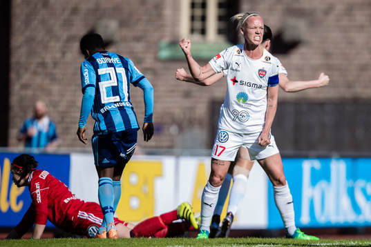 Rosengårds Caroline Seger jublar