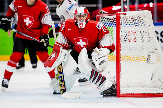 Schweiz målvakt Leonardo Genoni