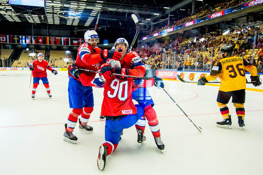 Daniel Sørvik of Norway celebrates with teammate Thomas