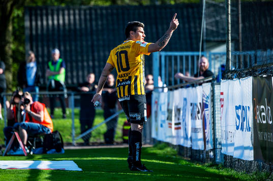 Häckens Paulinho jublar