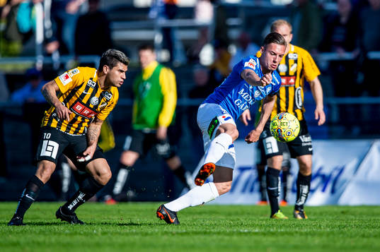 Trelleborgs Felix Hörberg mot Häckens Paulinho