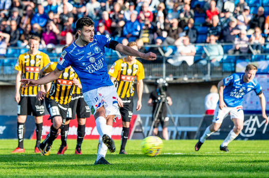 Trelleborgs Deniz Hümmet missar straff