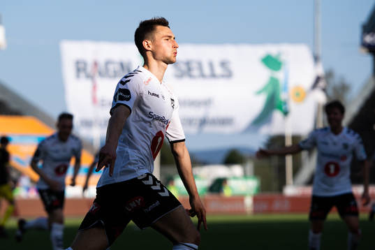 Elbasan Rashani of Odd celebrates scoring 2-0