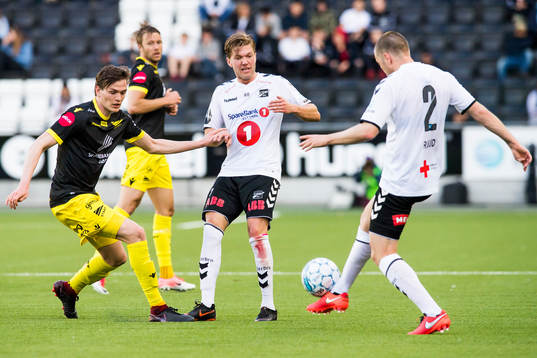 Kristjan Floki Finnbogason of Start, Erik Martin Broberg