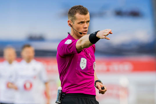 Sigurd Smehus Kringstad, referee