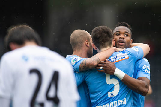 Kachi of Sandnes Ulf celebrate with team mates