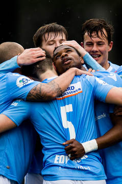 Kachi of Sandnes Ulf celebrates the 0-1 goal with teammates