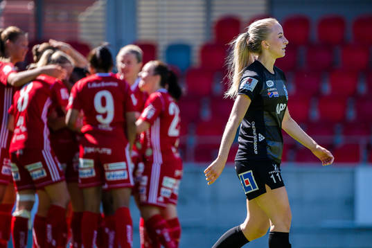 Växjös Jonna Ståhl deppar
