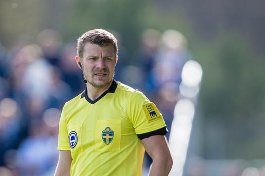 Assisterande domare Niclas Ivarsson