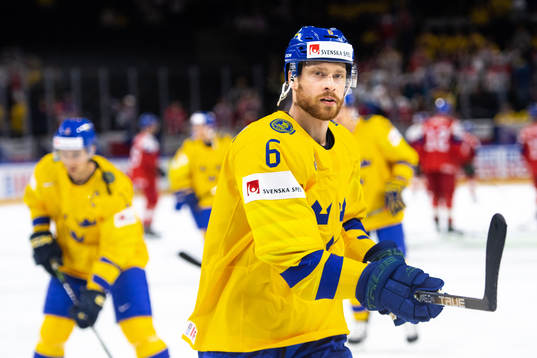 Sveriges Adam Larsson